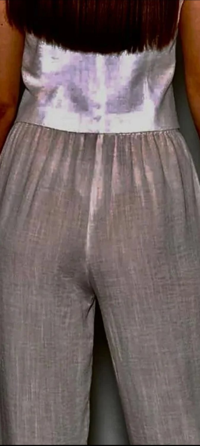 Millie tá com a calcinha enfiada que delícia essa mulher sempre mostra que saber ser sedutora #bAhaAool