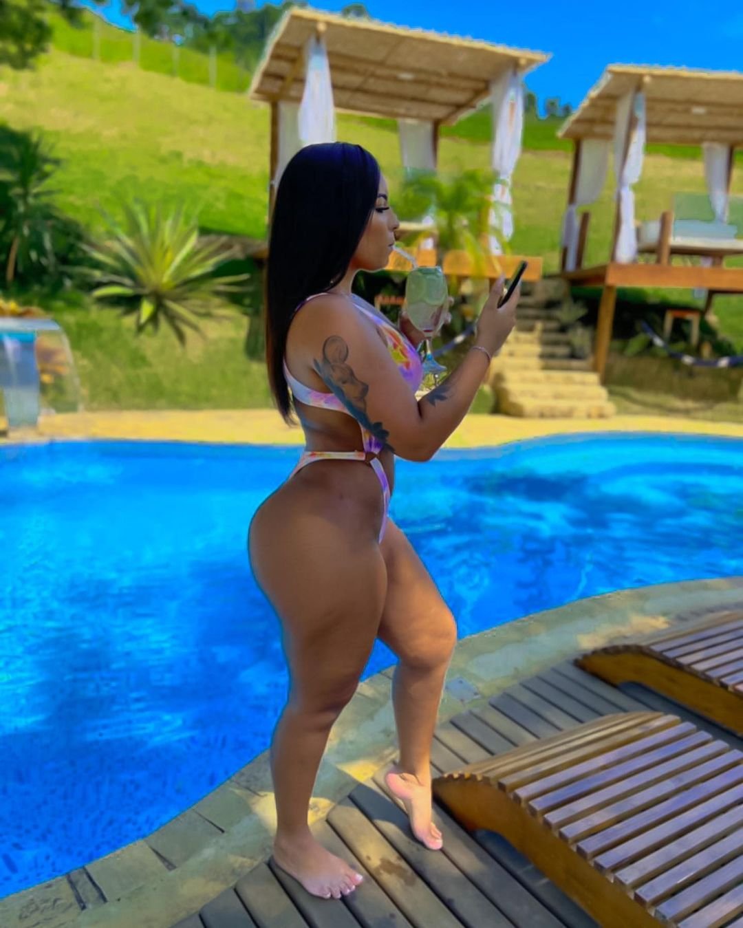 thaina monteiro ๐ธ #GrIaXtFo