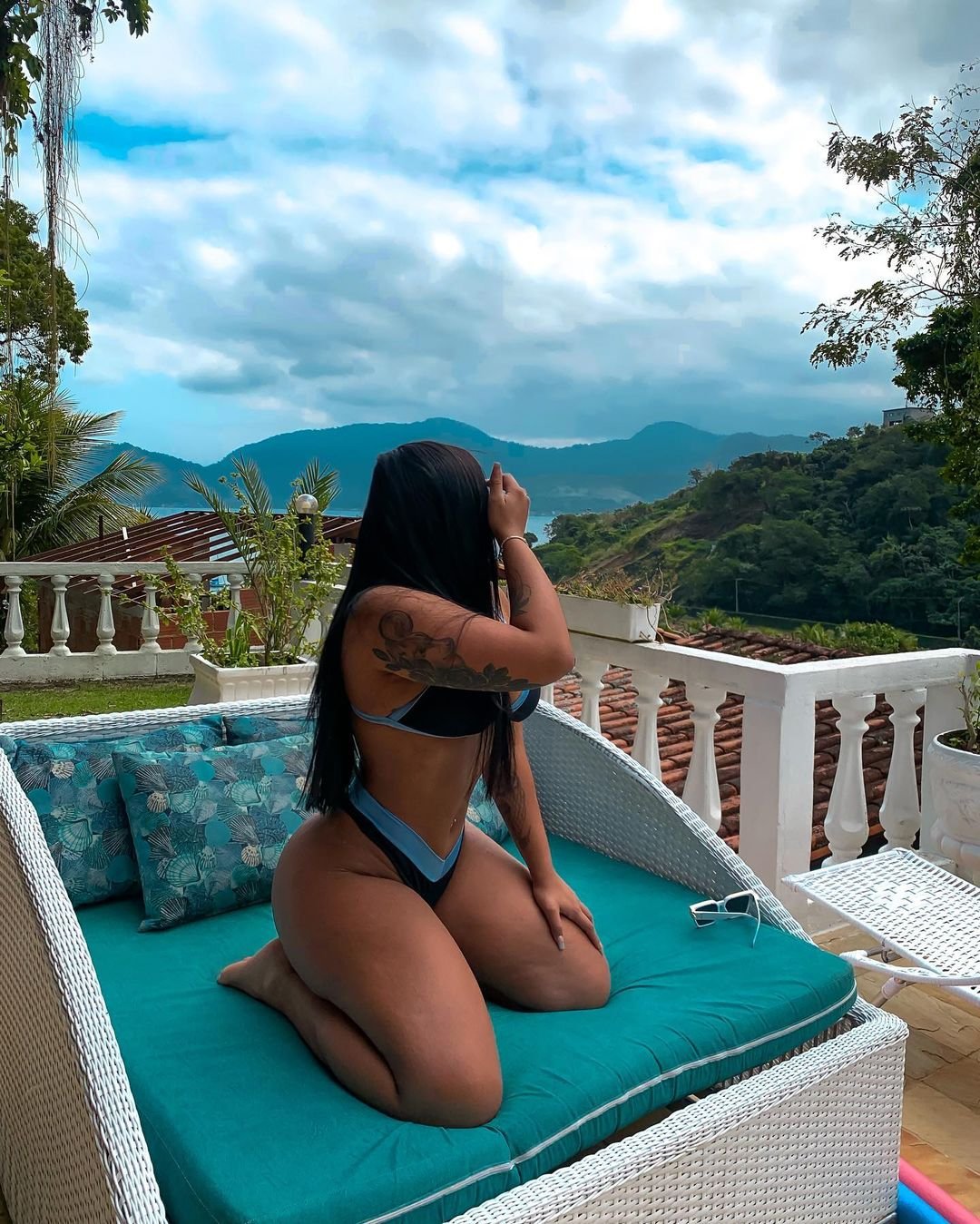 thaina monteiro ๐ธ #MzKGzEYs