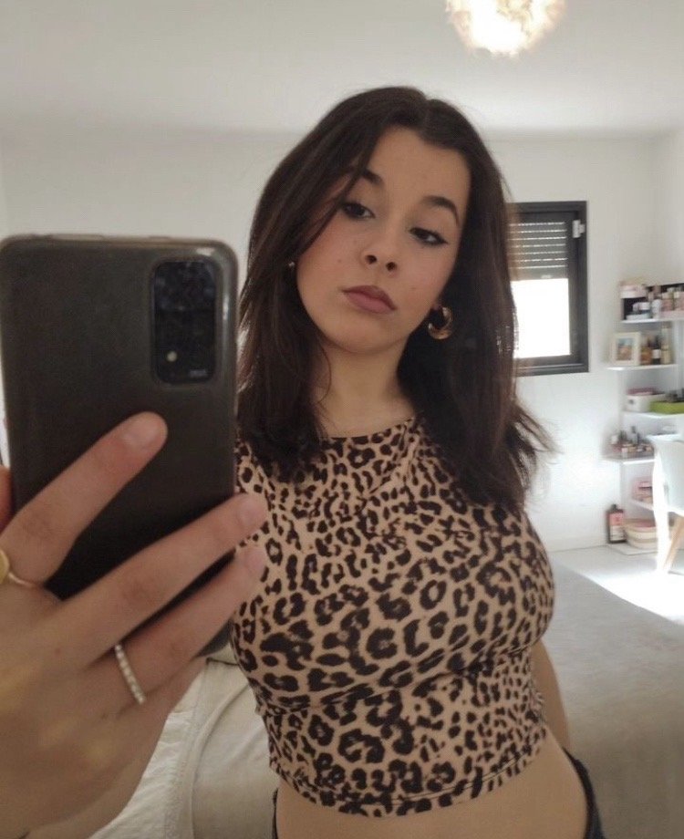 Cucks hot gf Maelle. His kik: El_pepipe10 #TCp7VIPU