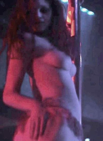 India Eisley is SoUnderrated 🥵 She SoFucking Adorable&Sexy Those Petite SuckableNipples Make MeDrip #OuGoWnP4