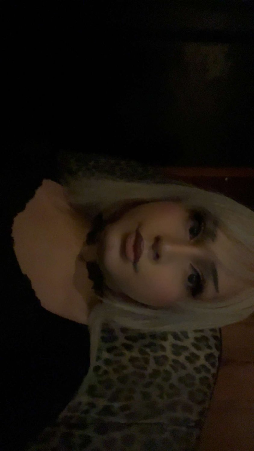 Junie Moonie #fYOeBNVN