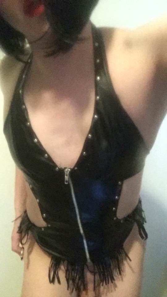 viktoriaXD35CD/TV subSissy exposed again...she loves poppers and sucking in dirty sleazy motels #BNHGshdN