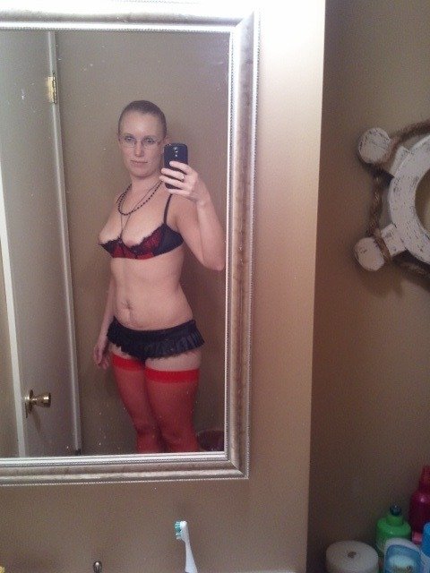 Fun slut that likes big black cock #Rb5dK8hs