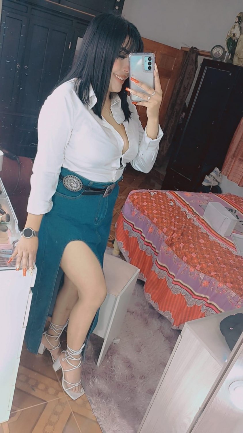 Cousin has a sexy body #dwwHnh2L