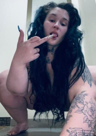 Kaybabykakez got One of the Fattest Asses You'll Ever See #BAGR2qIj