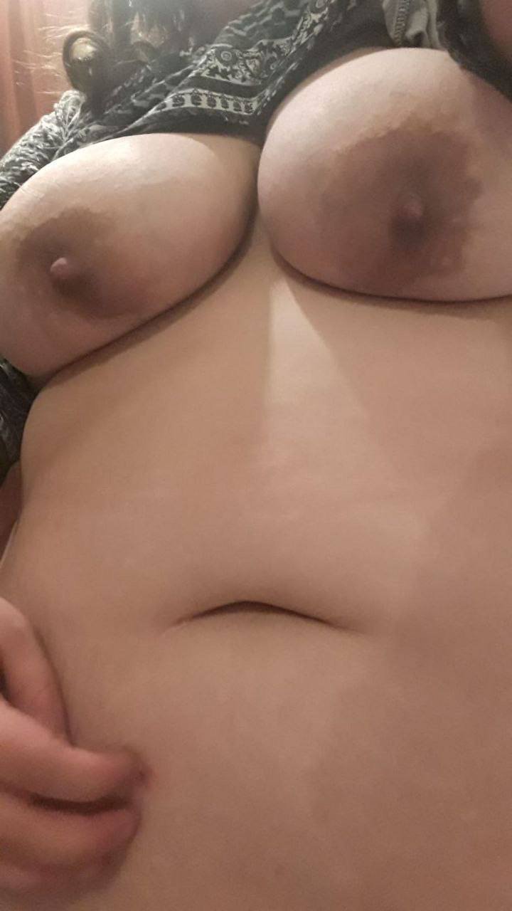 Vadia gordona recebendo muita pika #4gzwuFg9