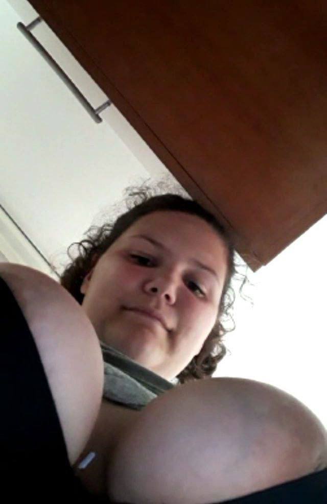 Vadia gordona recebendo muita pika #pFAzqalD