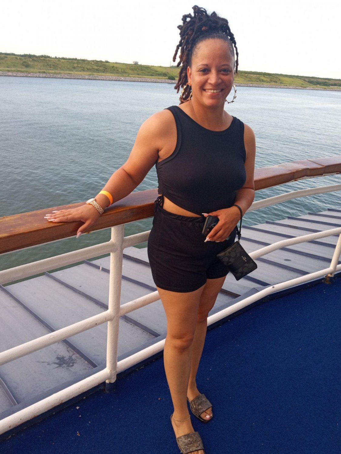 Ebony milf that is a huge freak #glmfiVeb