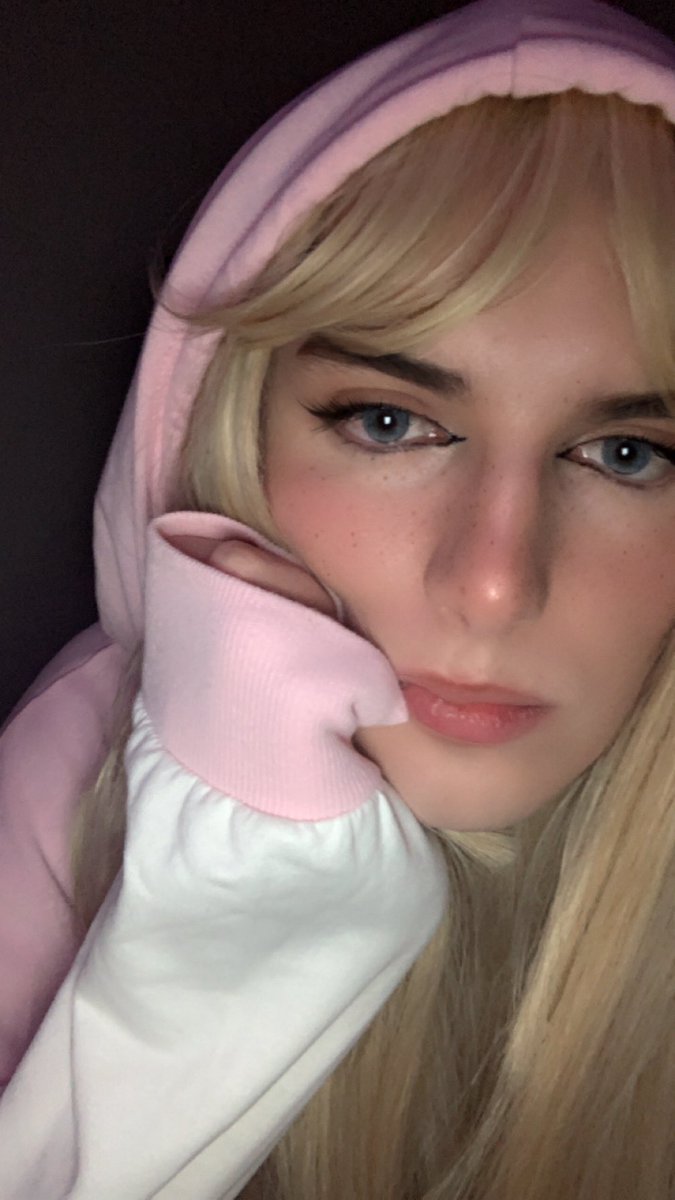 Slutty femboy Evieboo #PDO2iPIN