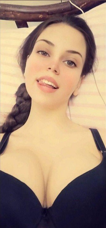 Beautiful Syrian girl #TLSCEJnu