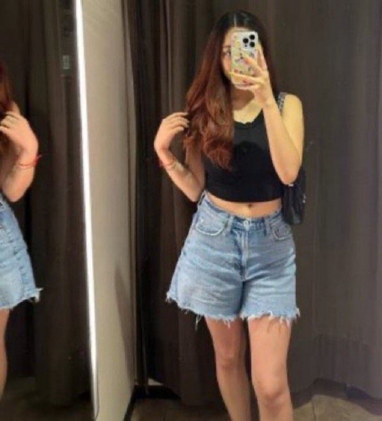 This cute redhead was submitted to be exposed! Msg me ur submissions! #bdhmqPz6