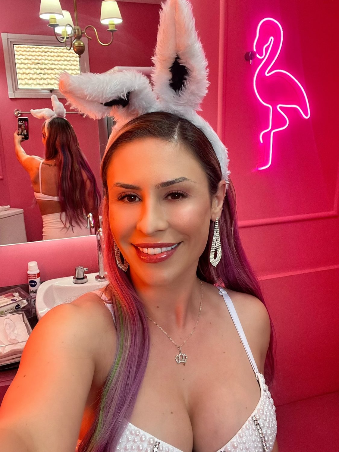 Emme White, Milf Ruiva Maravilhosa Toda Gostosa #Ruiva #Milf #Linda #PutaGostosa #hfYLgAjX