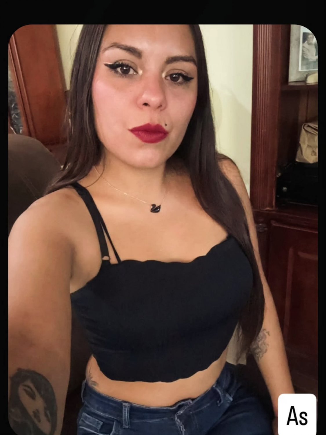 Está perrita de facebook merece un buen tributo por perra #C79cB5br